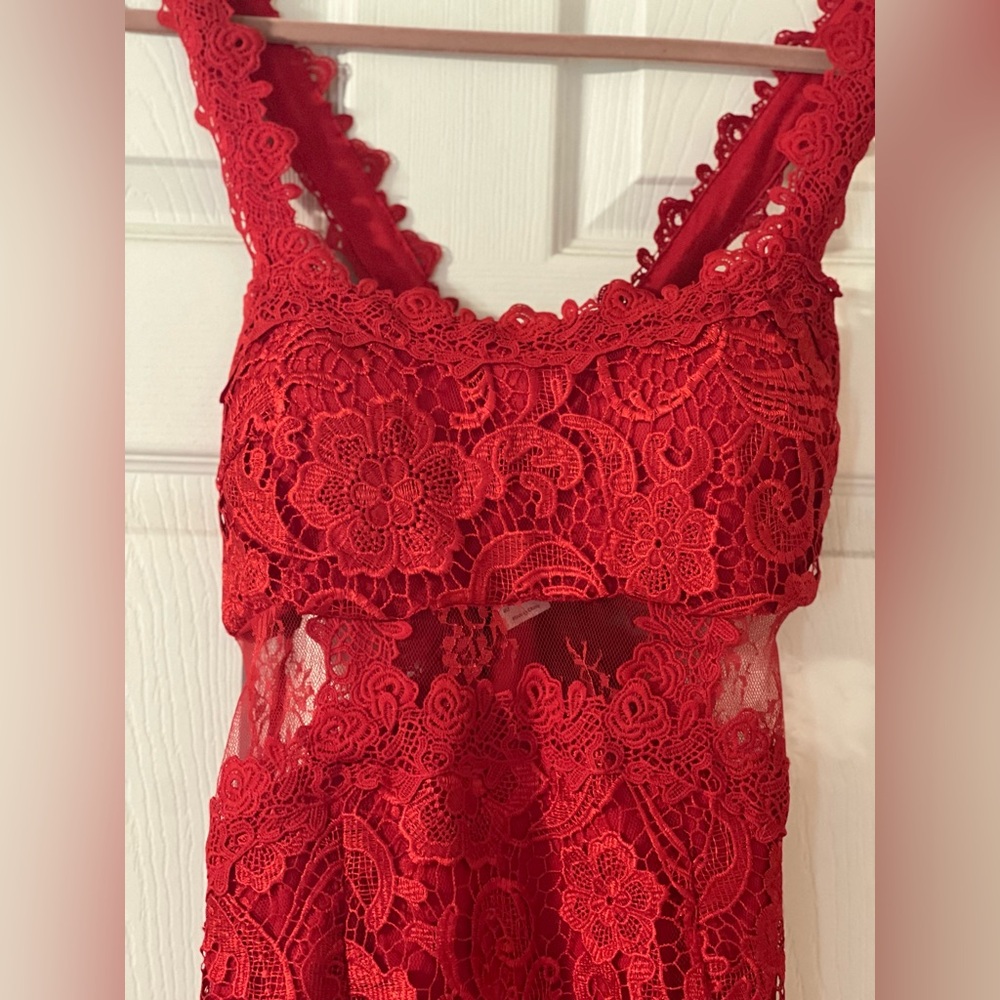 Red Lace Mini Dress – Women - Picture 4 of 5